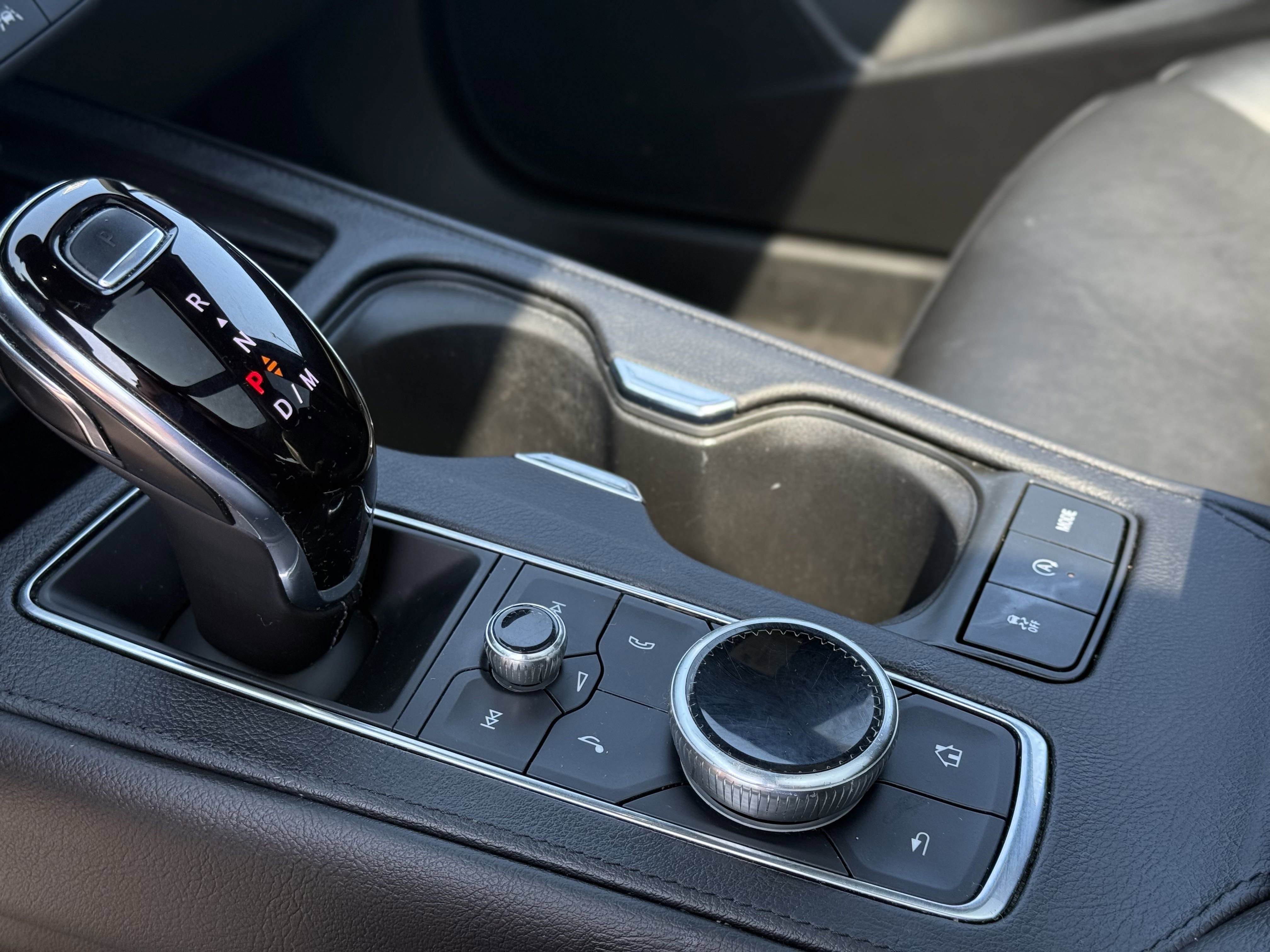 Certified 2023 Cadillac XT4 Sport w/ Cold Weather Package image 21