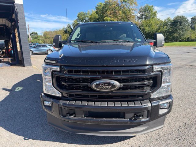 Used 2022 Ford F250 XLT w/ Black Appearance Package AWD/4WD image 8