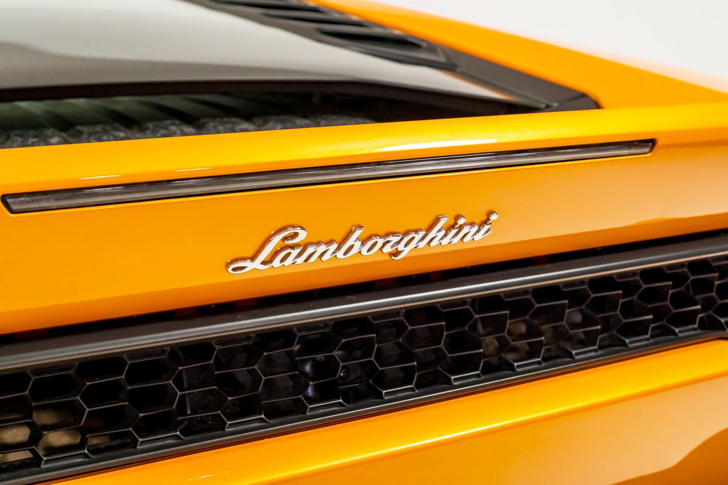 Used 2015 Lamborghini Huracan LP 610-4 AWD/4WD image 40