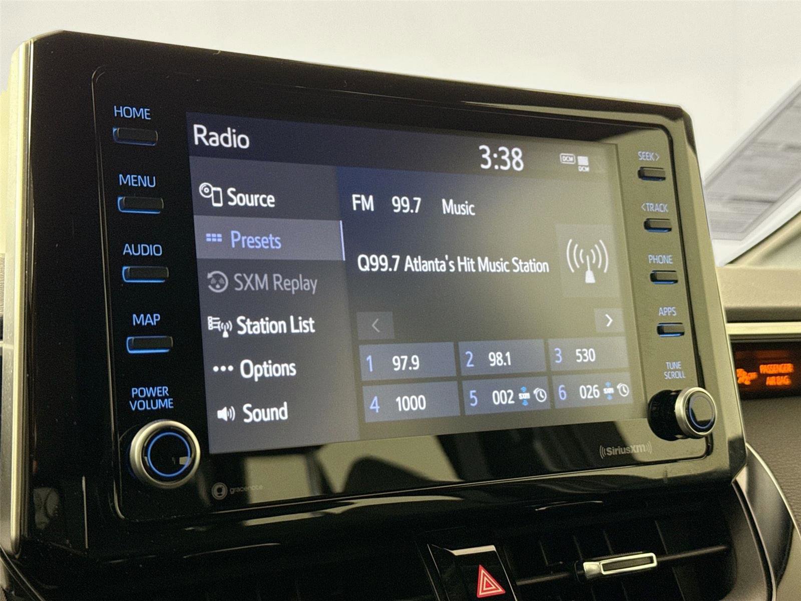 Used 2022 Toyota Corolla SE image 21