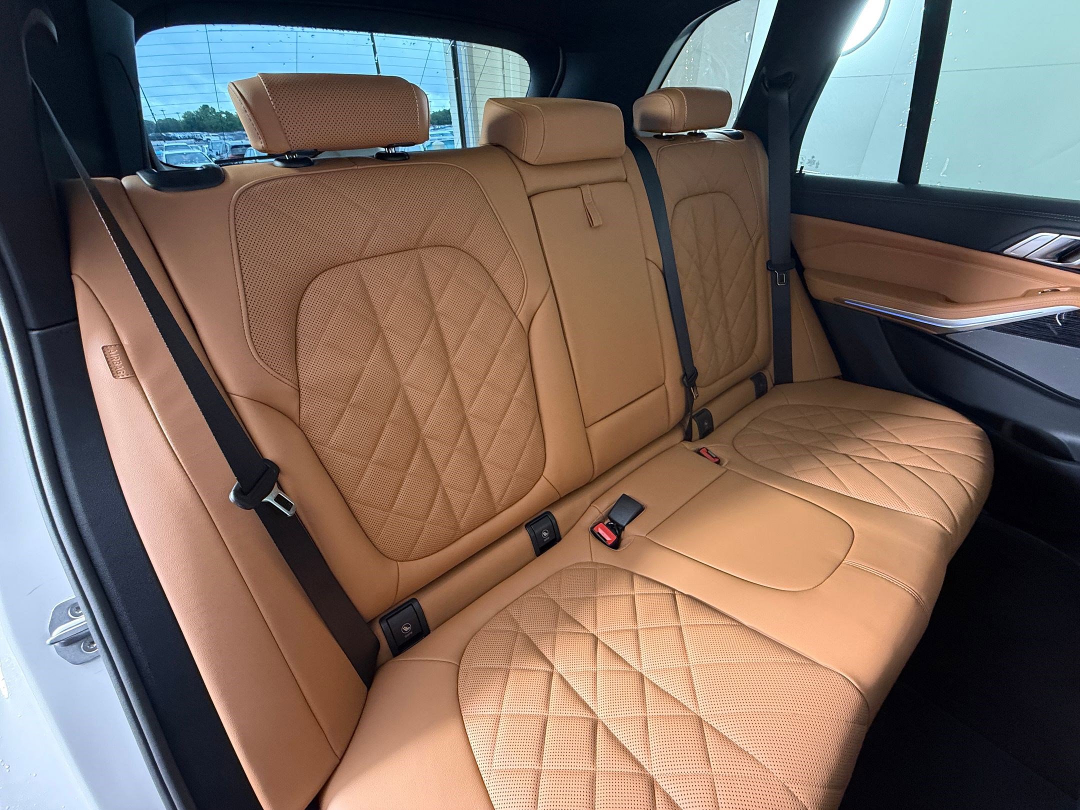 New 2026 BMW X5 xDrive50e w/ M Sport Package AWD/4WD image 33