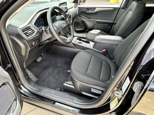 Used 2025 Ford Escape Active AWD/4WD image 11