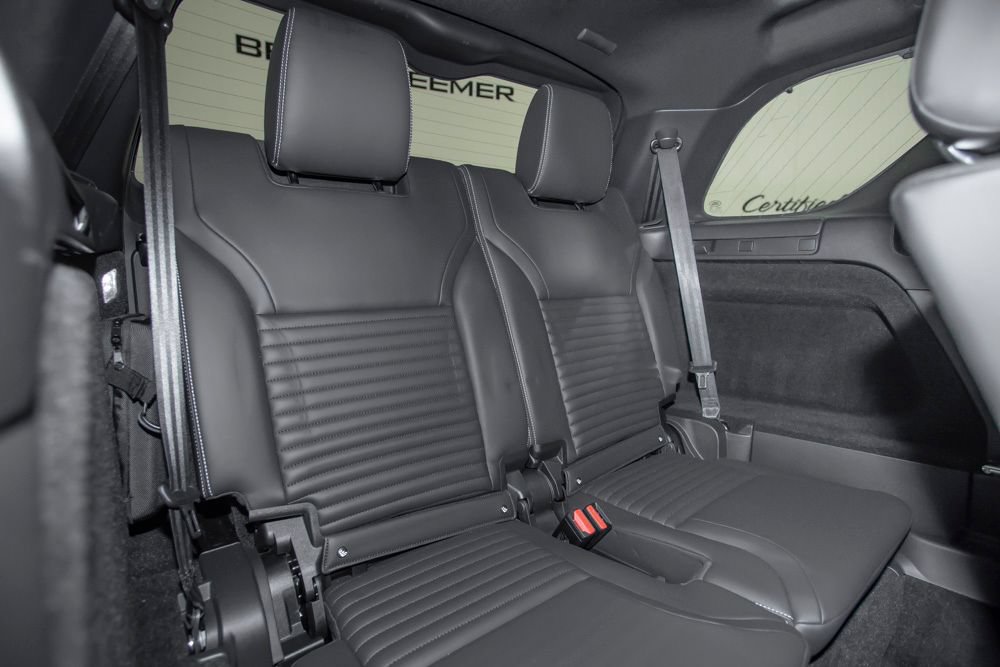 Used 2023 Land Rover Discovery HSE R-Dynamic AWD/4WD image 17