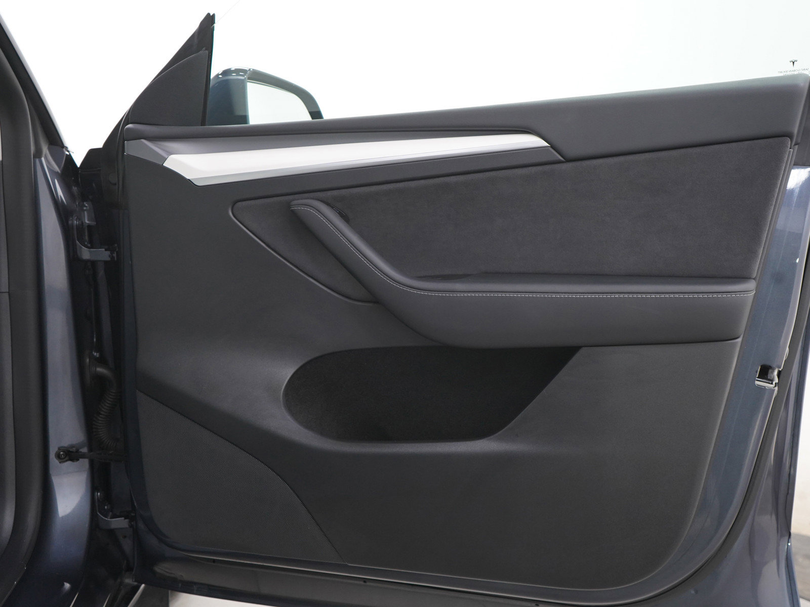 Used 2022 Tesla Model Y Performance image 9