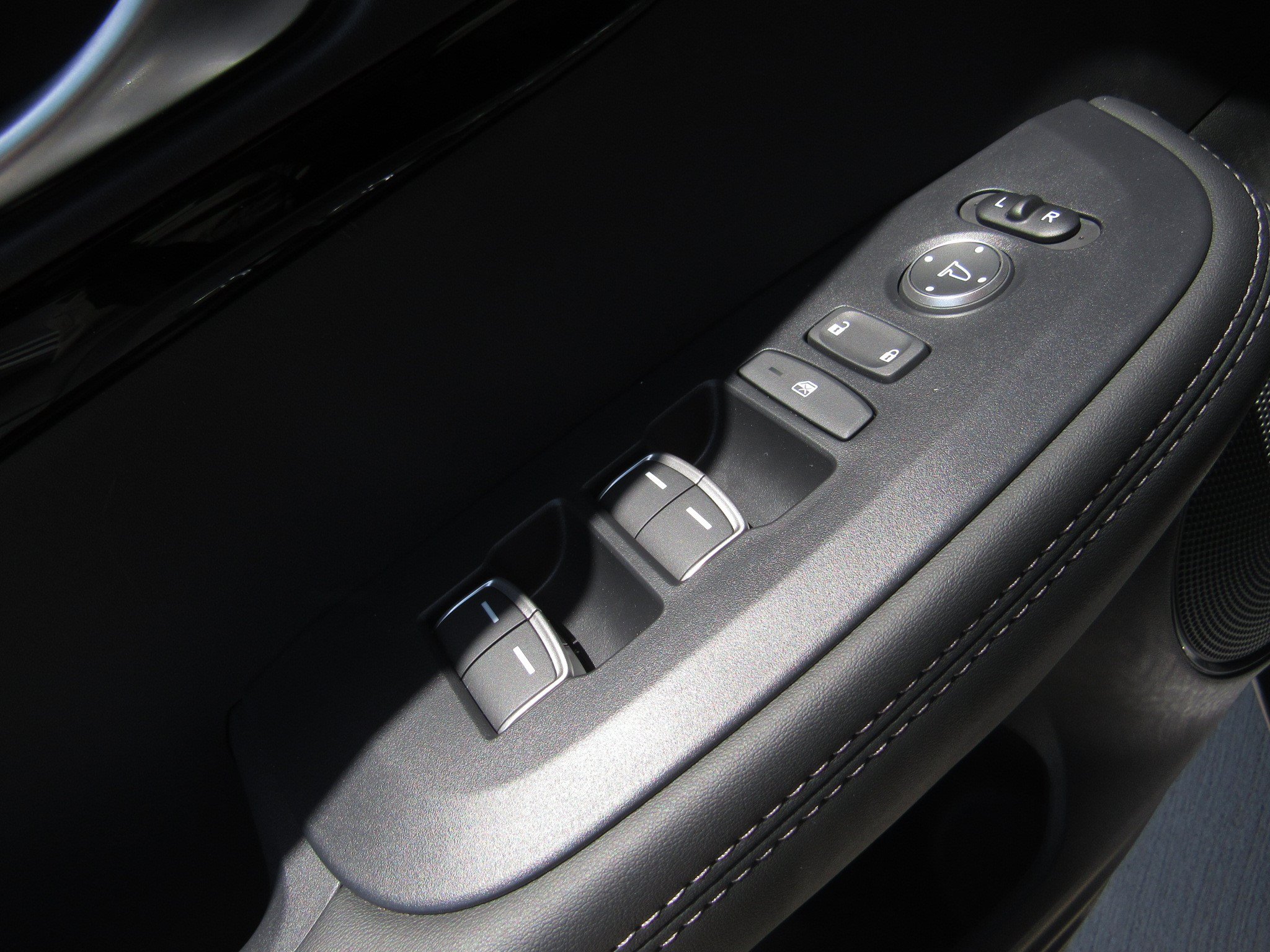 Certified 2025 Acura ADX AWD image 25