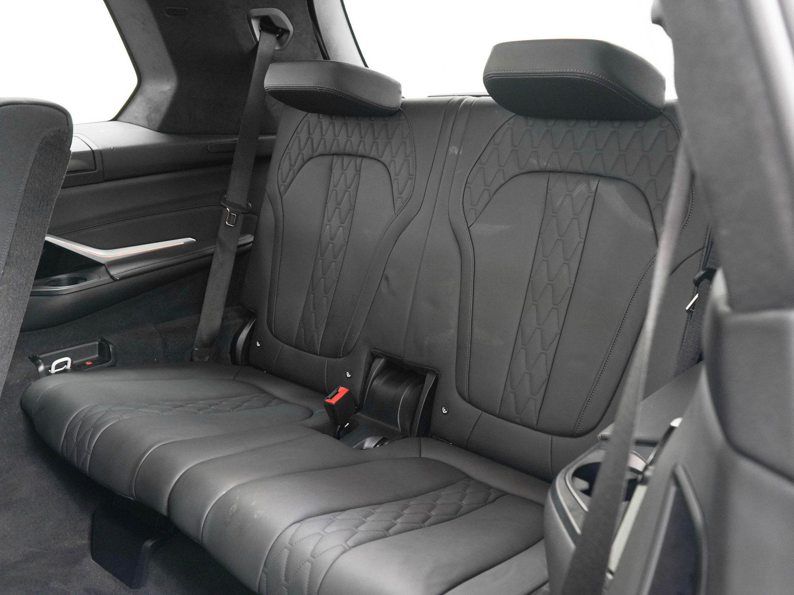 Used 2022 BMW X7 xDrive40i w/ Executive Package AWD/4WD image 15