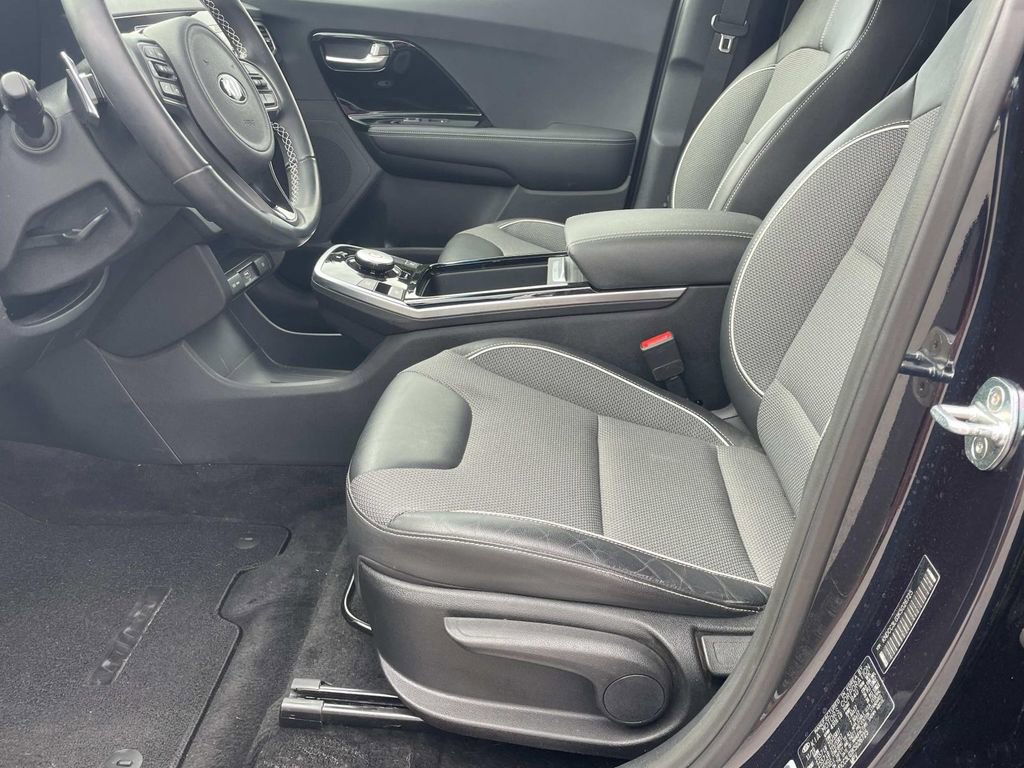 Used 2019 Kia Niro EX w/ Cold Weather Package 2.0 image 16