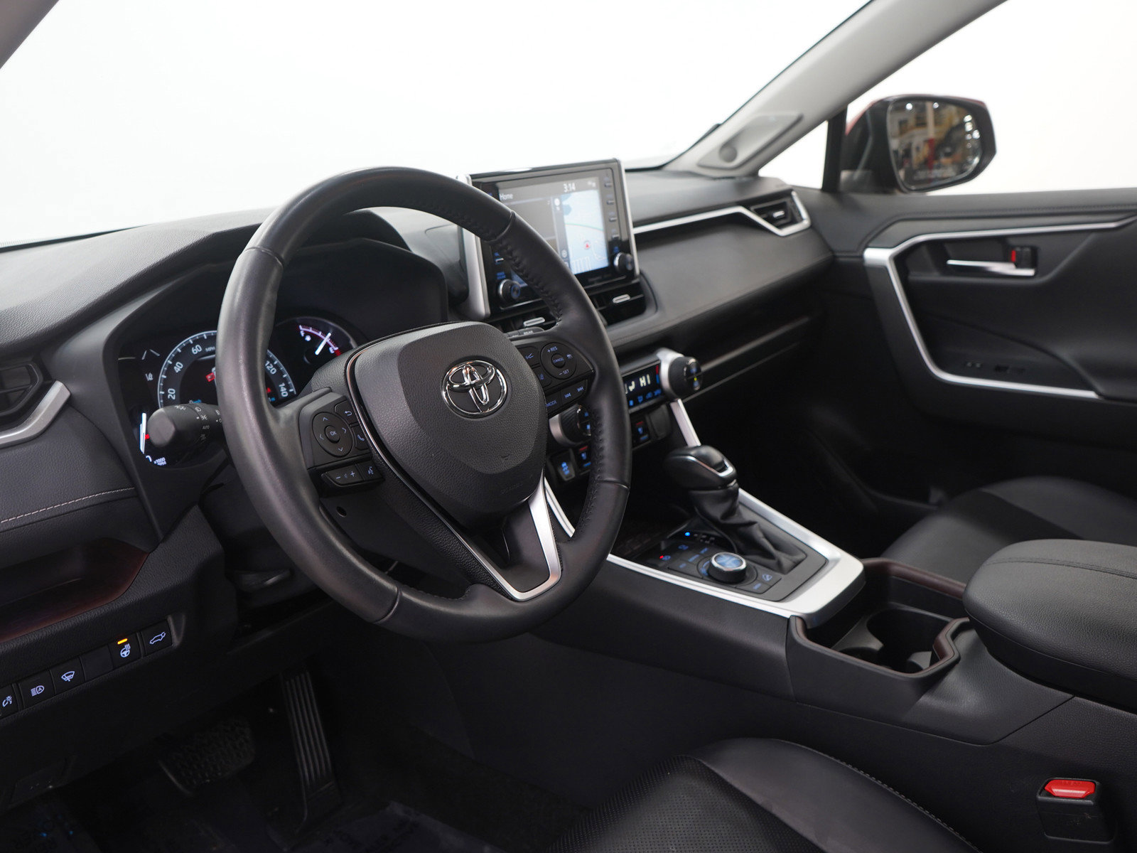 Used 2020 Toyota RAV4 Limited image 26