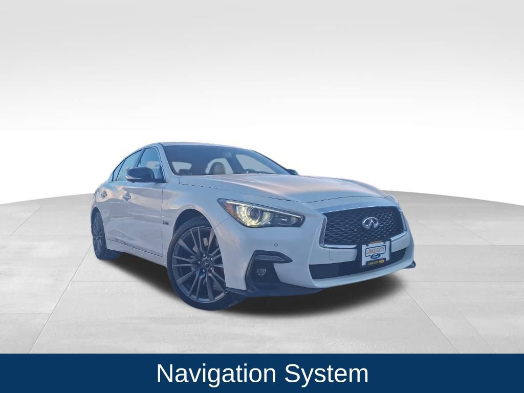Used 2018 INFINITI Q50 Red Sport 400 w/ Sensory Package (Sport) image 2