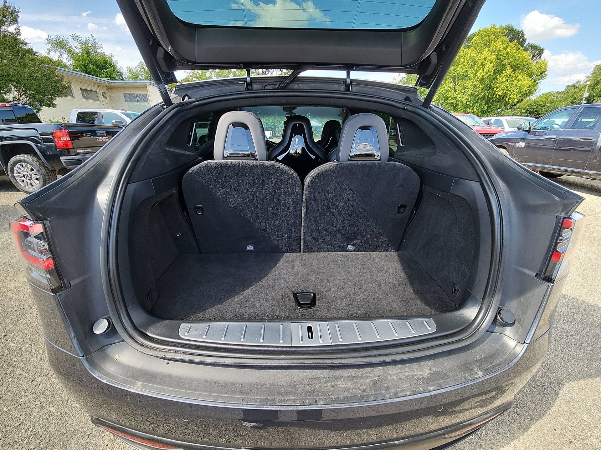 Used 2016 Tesla Model X 90D AWD/4WD image 19