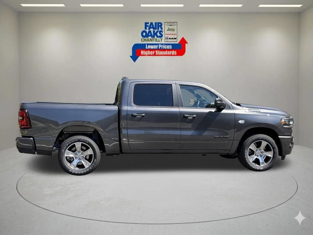 New 2026 RAM 1500 Express AWD/4WD image 5