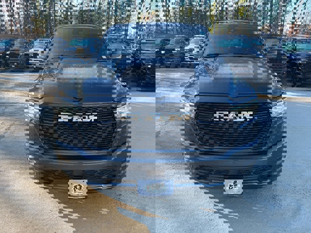 New 2026 RAM 1500 4x4 Crew Cab image 2