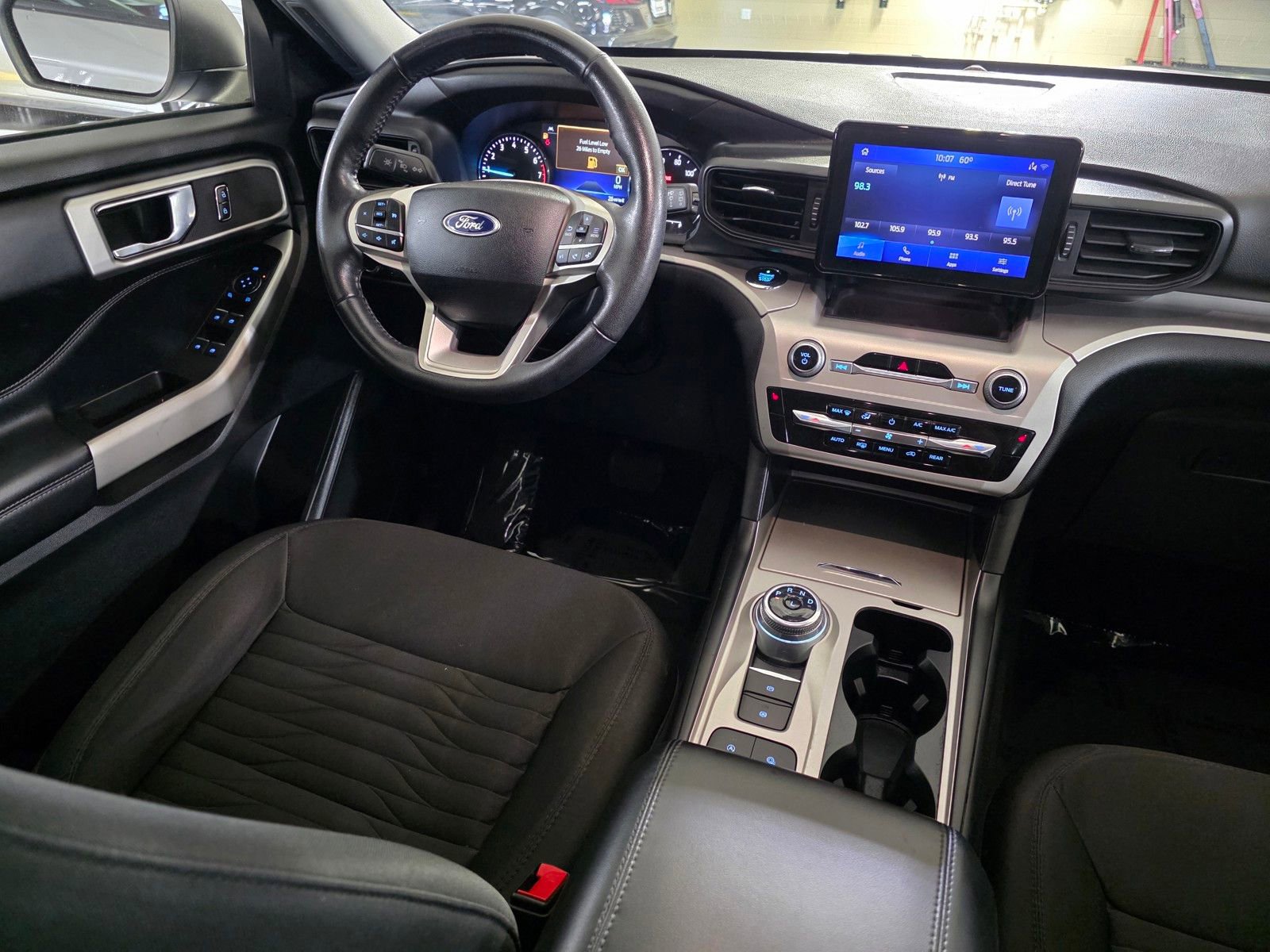 Used 2021 Ford Explorer XLT image 20