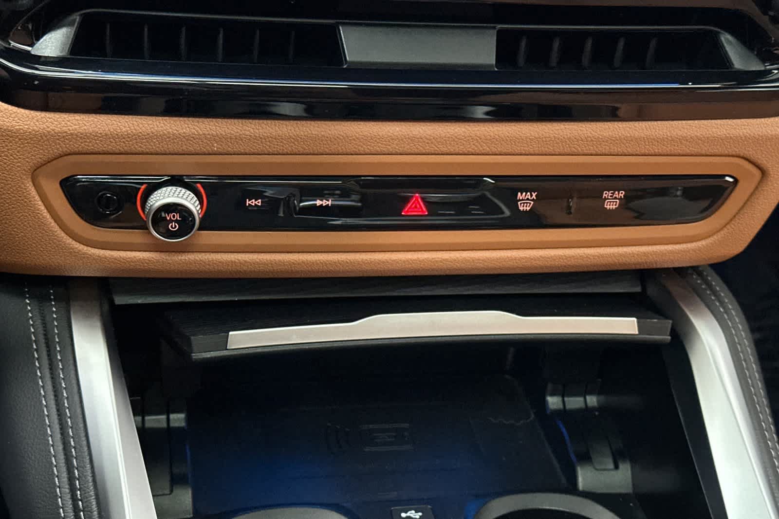 Used 2025 BMW i4 eDrive40 w/ M Sport Package RWD image 19