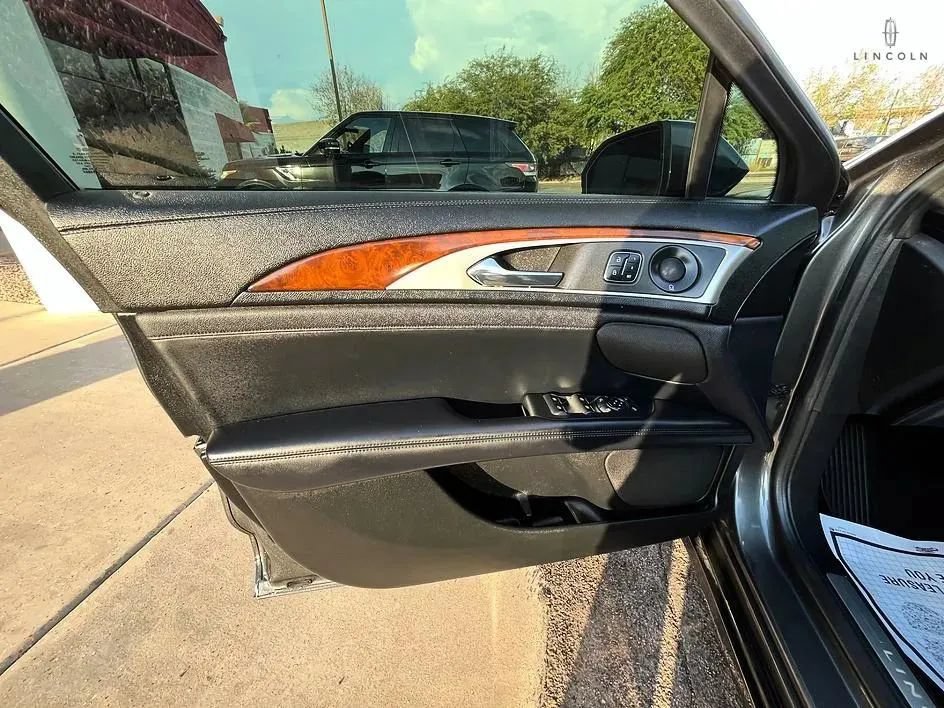 Used 2019 Lincoln MKZ Reserve w/ Reserve Plus Package FWD image 10
