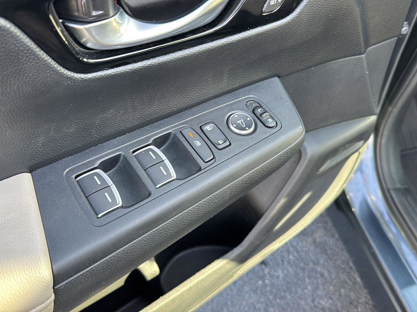 Used 2024 Honda CR-V EX-L image 28