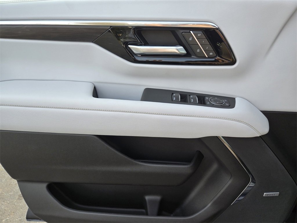 New 2026 Chevrolet Tahoe Premier image 23