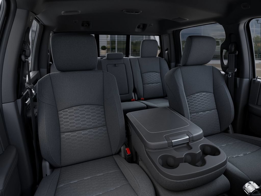 New 2025 RAM 3500 Big Horn AWD/4WD image 17