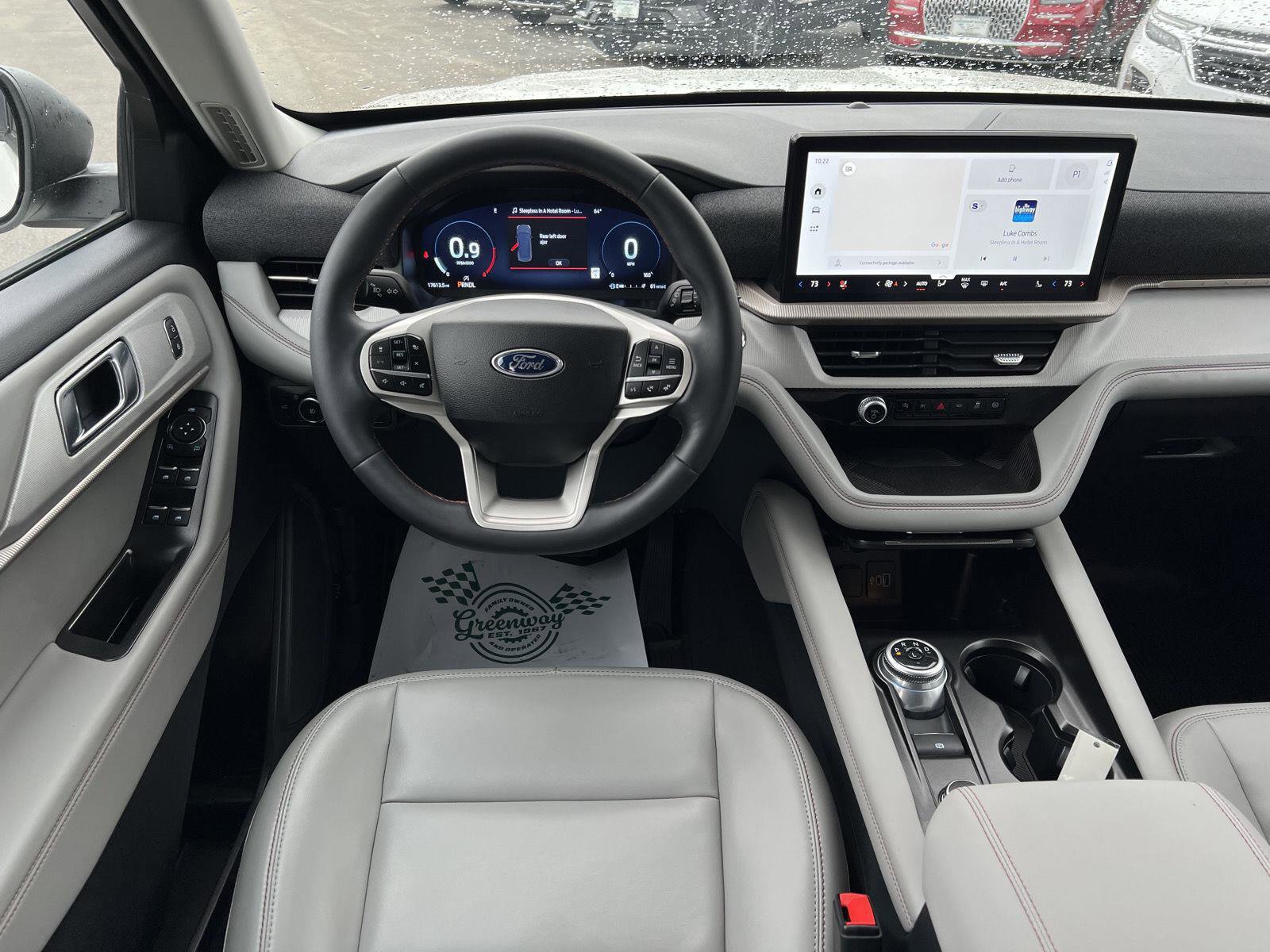 Used 2025 Ford Explorer Active w/ Active Comfort Package AWD/4WD image 21