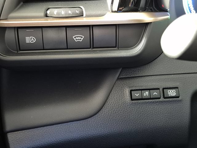 New 2026 Toyota Crown Platinum AWD/4WD image 18