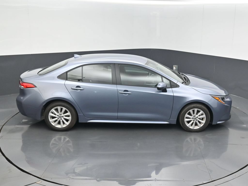 Used 2026 Toyota Corolla LE w/ LE Premium Package FWD image 14