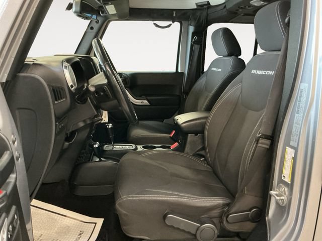 Used 2018 Jeep Wrangler Unlimited Rubicon w/ Cold Weather Group AWD/4WD image 9