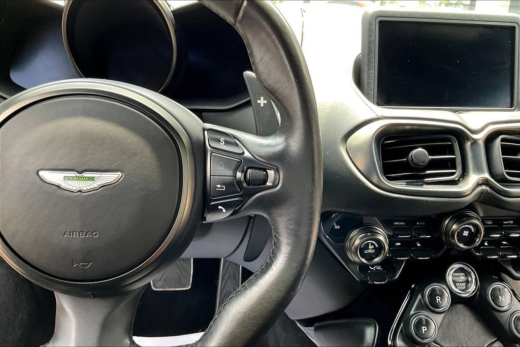 Used 2019 Aston Martin V8 Vantage Coupe RWD image 11