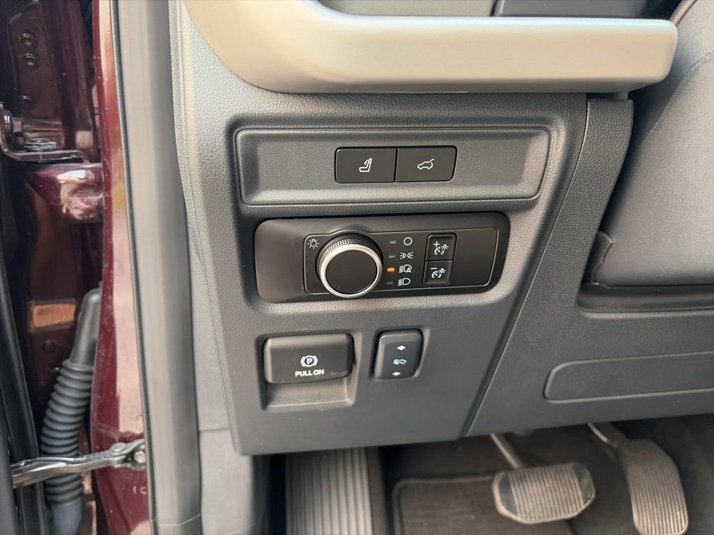 Used 2024 Ford Expedition Max XLT RWD image 18