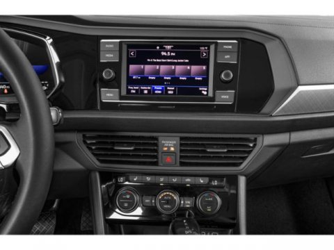 Used 2023 Volkswagen Jetta SE w/ Panoramic Sunroof Package image 22