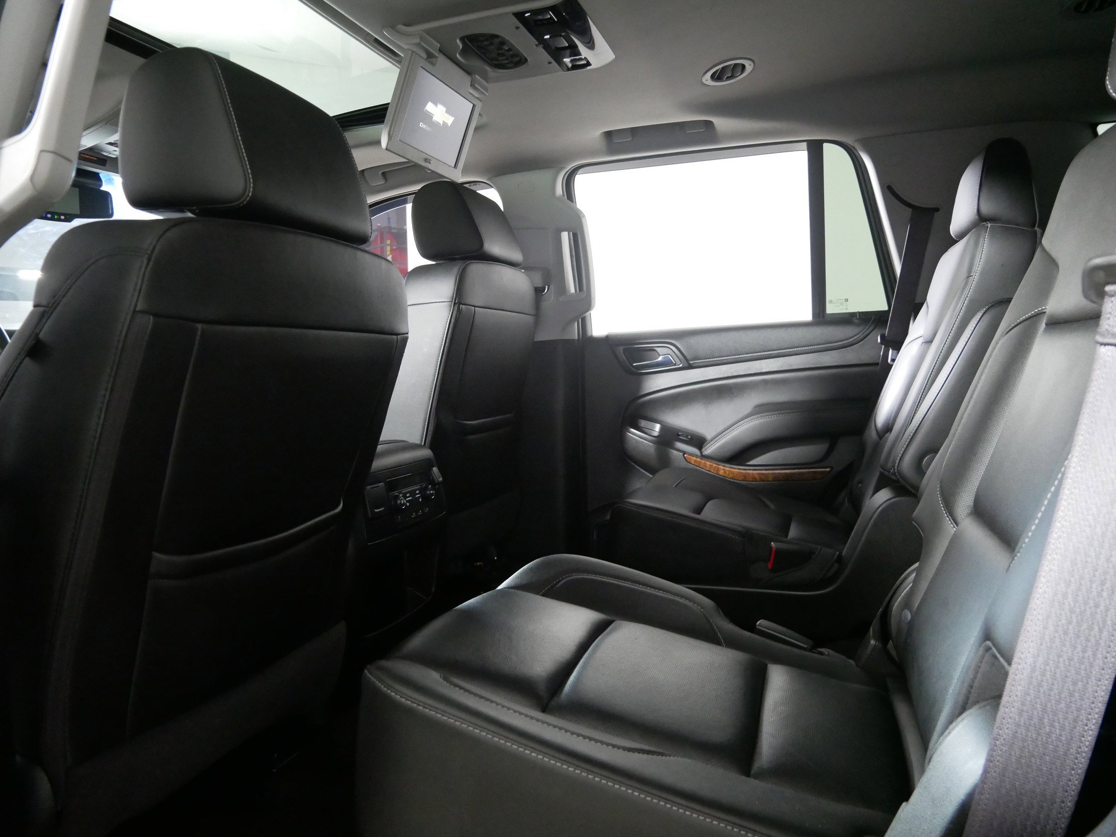 Used 2017 Chevrolet Tahoe Premier image 32