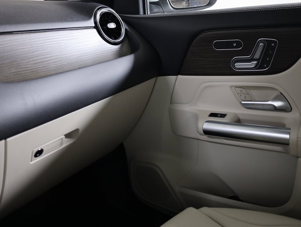 Certified 2026 Mercedes-Benz GLA 250 4MATIC image 28