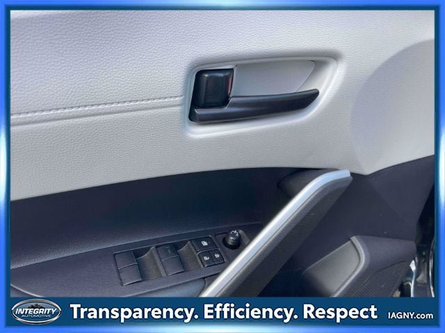 Used 2025 Toyota Corolla Cross L FWD image 16