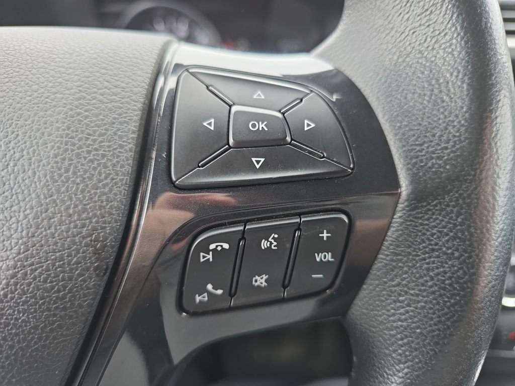 Used 2017 Ford Explorer XLT w/ Equipment Group 202A AWD/4WD image 20
