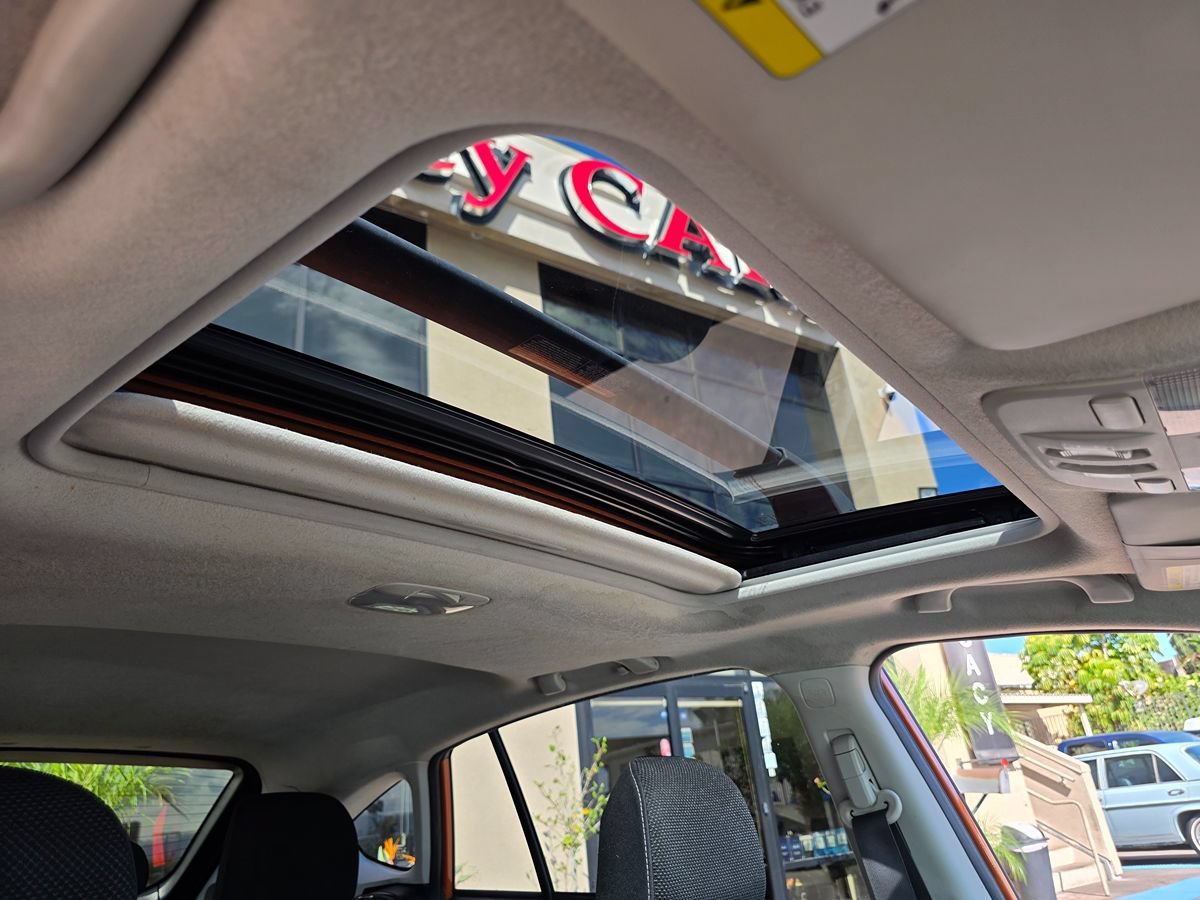 Used 2014 Subaru Crosstrek 2.0i Premium w/ Moonroof Package AWD/4WD image 18