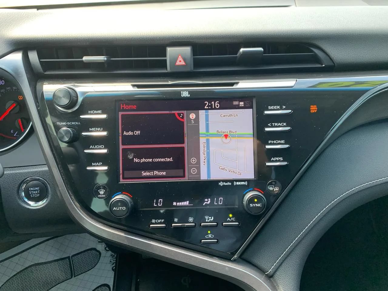 Used 2020 Toyota Camry XSE w/ Navigation Package FWD image 12