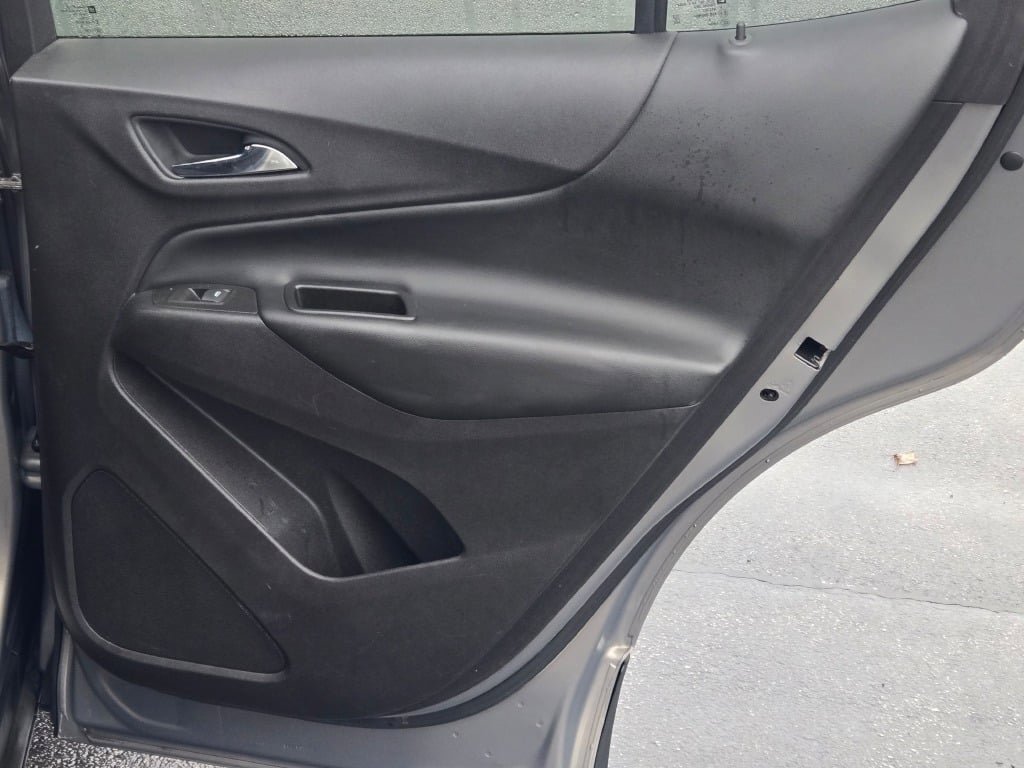 Used 2019 Chevrolet Equinox LT image 8