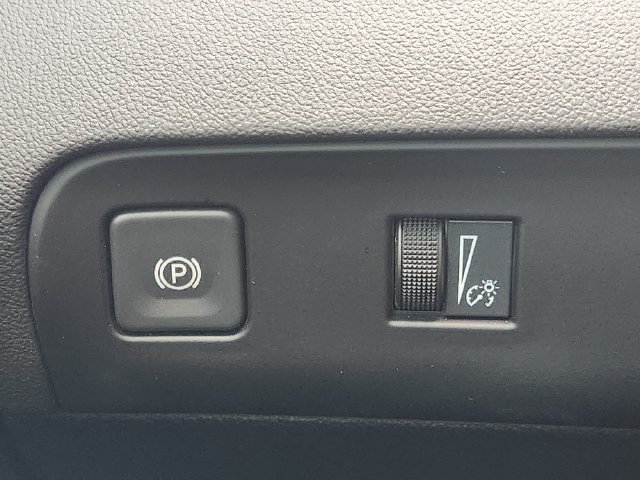 Used 2024 Buick Enclave Essence w/ Experience Buick Package FWD image 20