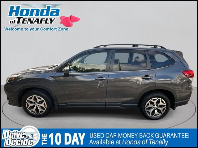 Used 2022 Subaru Forester Premium image 6