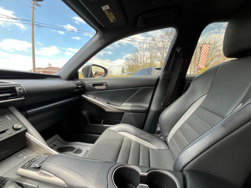 Used 2020 Lexus IS 300 F Sport w/ Blackline Edition image 17