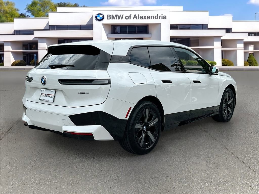 Certified 2024 BMW iX xDrive50 w/ Premium Package AWD/4WD image 7