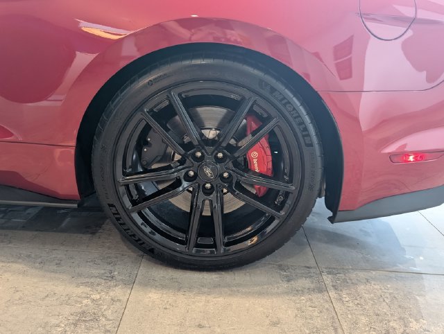 Used 2020 Ford Mustang Shelby GT500 w/ Technology Package RWD image 18