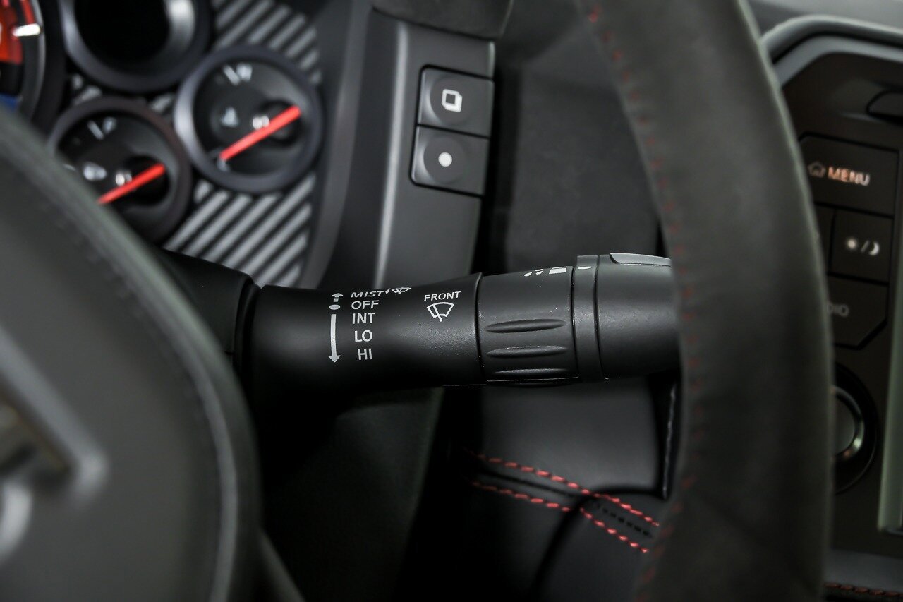 Used 2020 Nissan GT-R NISMO AWD/4WD image 28