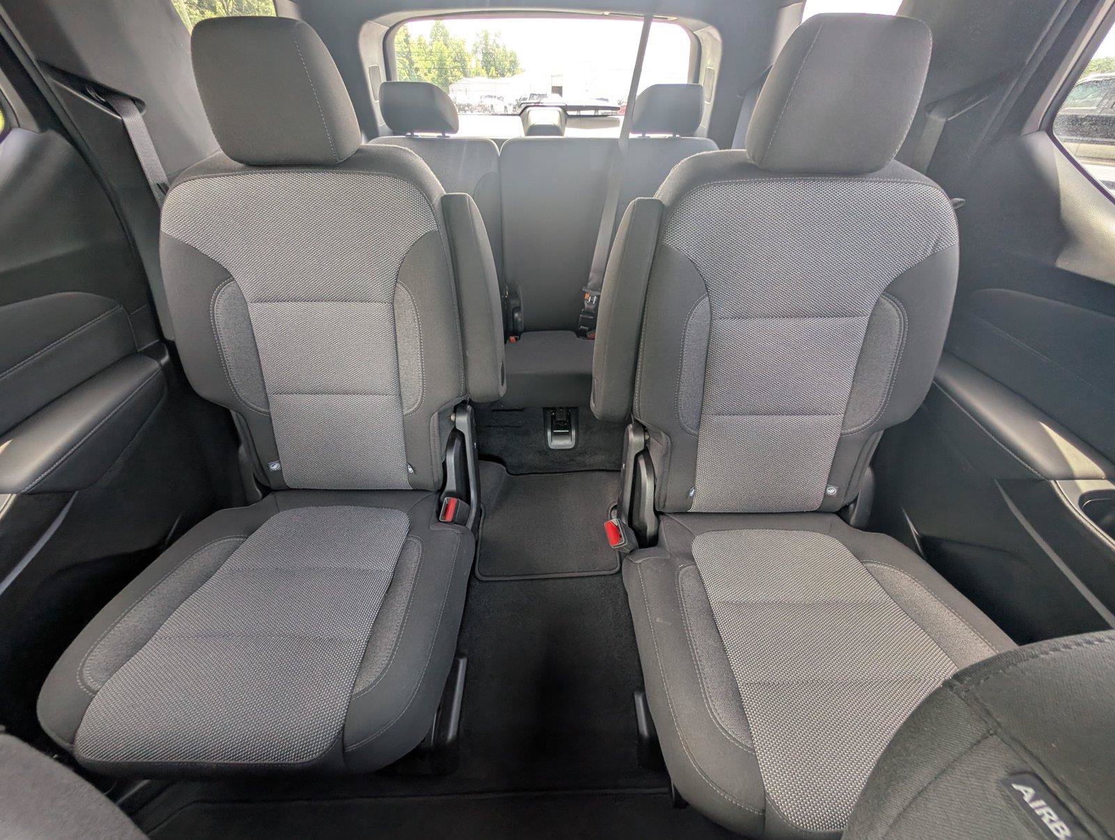Certified 2023 Chevrolet Traverse LT FWD image 34
