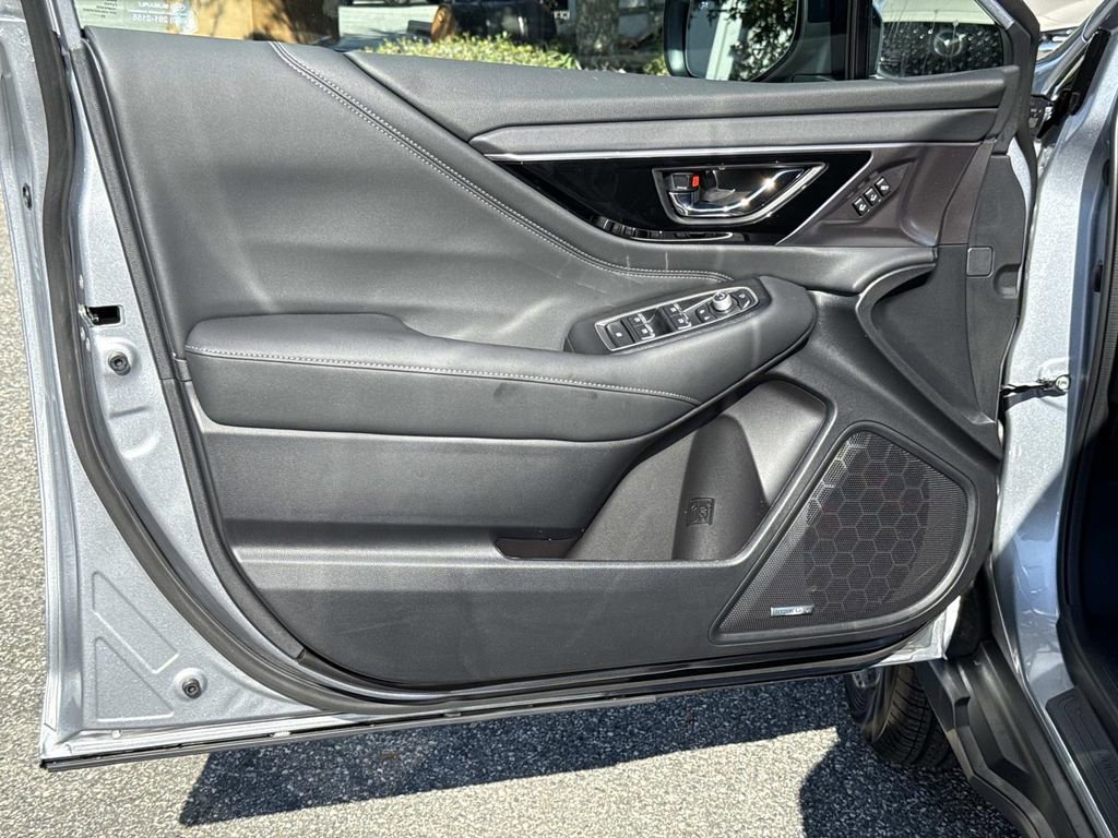 New 2025 Subaru Outback Touring XT image 18