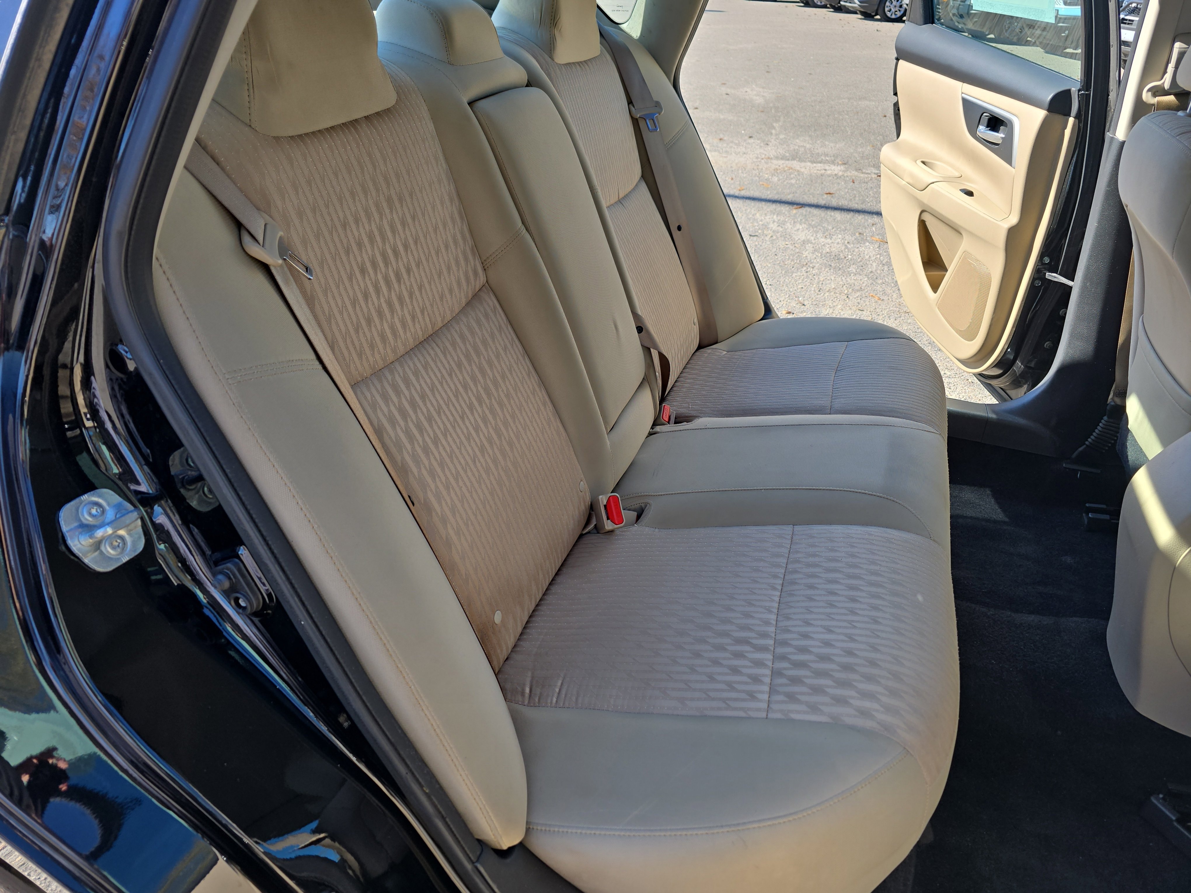 Used 2018 Nissan Altima 2.5 SV image 11