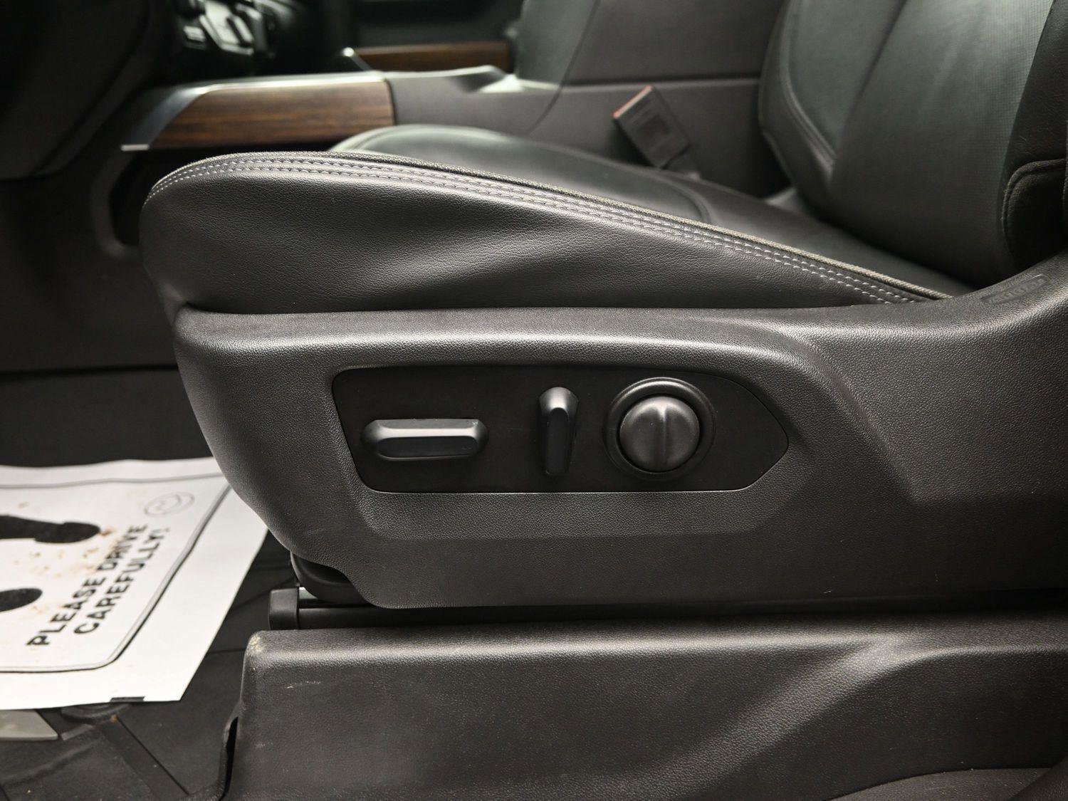 Used 2021 Chevrolet Silverado 1500 High Country image 25