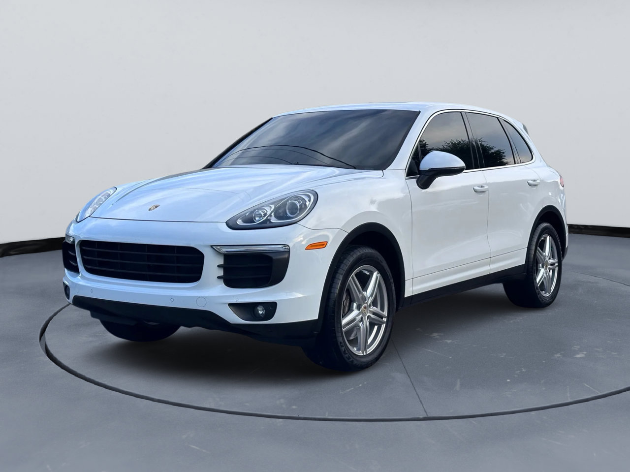 Used 2016 Porsche Cayenne image 3