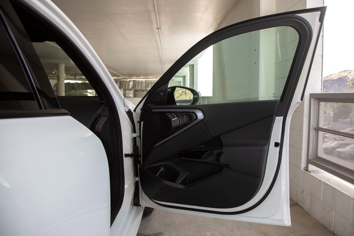 Used 2025 BMW X3 M50 w/ Premium Package image 31