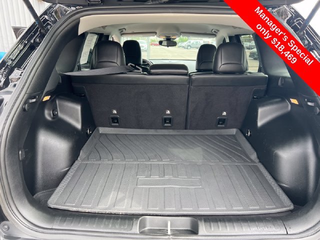 Used 2022 Jeep Cherokee Latitude AWD/4WD image 21