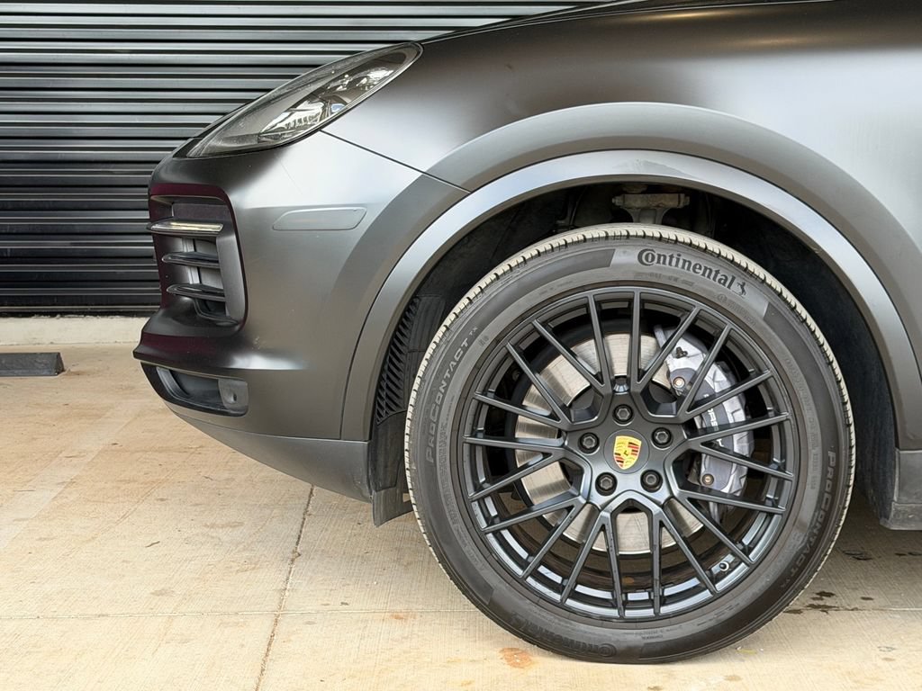 Certified 2021 Porsche Cayenne Coupe AWD/4WD image 7
